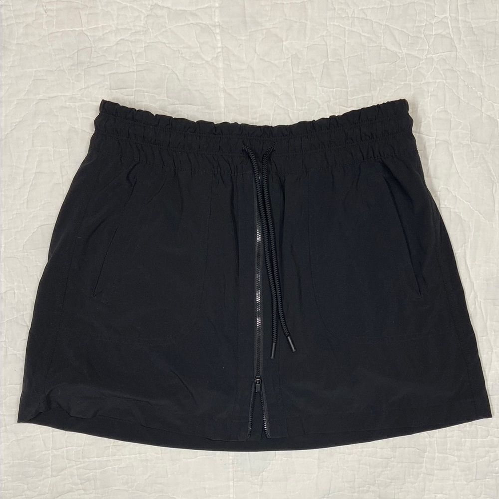 Athleta Black Tie Front Mini Skort Casual size 10